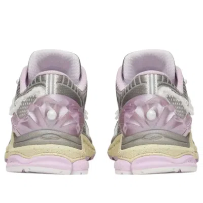Saucony (wmns)  X Metagirl Progrid Paramount 'daughter Of The Moon' In Gray