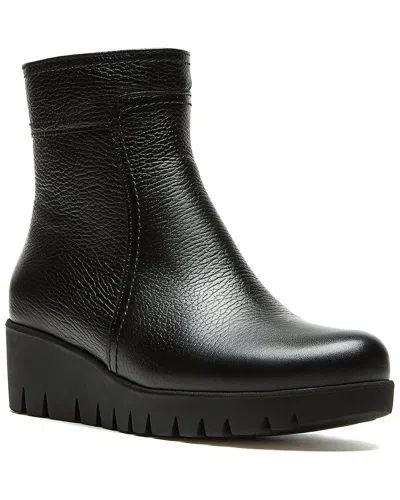 La Canadienne Token Waterproof Leather Bootie In Black