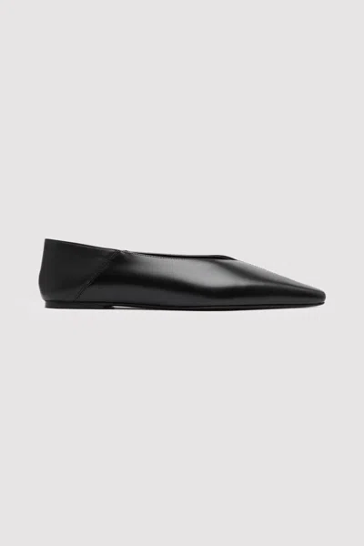 St Agni Classic Fold Flat In Black