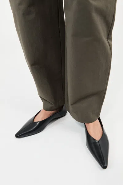 St Agni Classic Fold Flat In Black