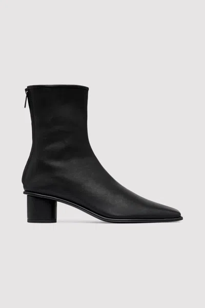 St Agni Cylinder Soft Boot In Black