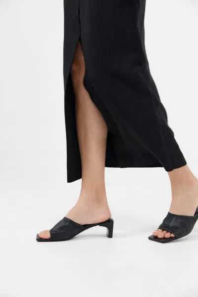 St Agni Gathered Block Heel In Black