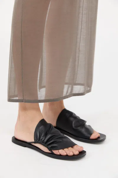 St Agni Gathered Slides In Black