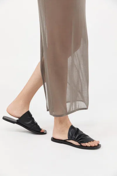 St Agni Gathered Slides In Black