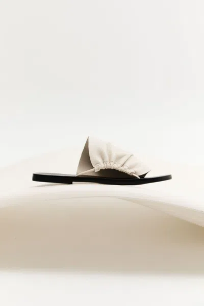 St Agni Gathered Slides In White