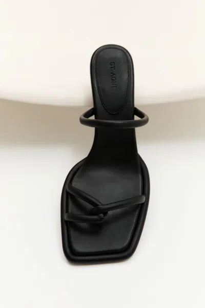 St Agni Loop Heel In Black