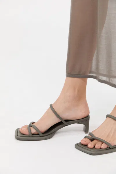 St Agni Loop Heel In Green