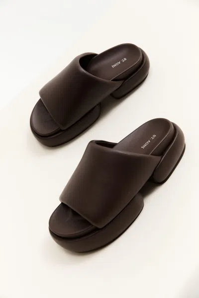 St Agni Minimal Pillow Slides In Brown
