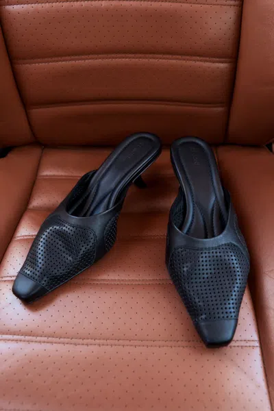 St Agni Perforated Heel In Black