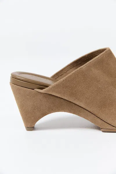 St Agni Suede Arc Wedge In Brown
