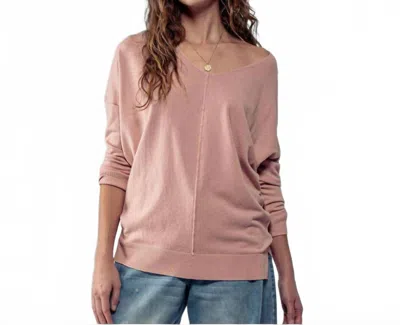 Urban Daizy The Soft Sloane Tunic Sweater In Blush In Gold