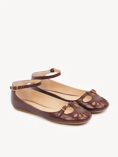 Chloé Flat Shoe With Burnished Look Made In Italy In Purple