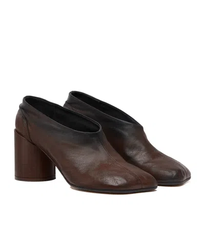 Mm6 Maison Margiela Décolleté "anatomic" In Brown