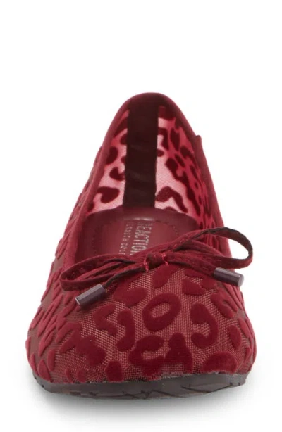 Reaction Kenneth Cole Elstree Ballet Flat In Red