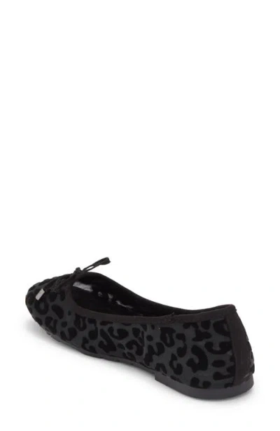 Reaction Kenneth Cole Elstree Ballet Flat In Black