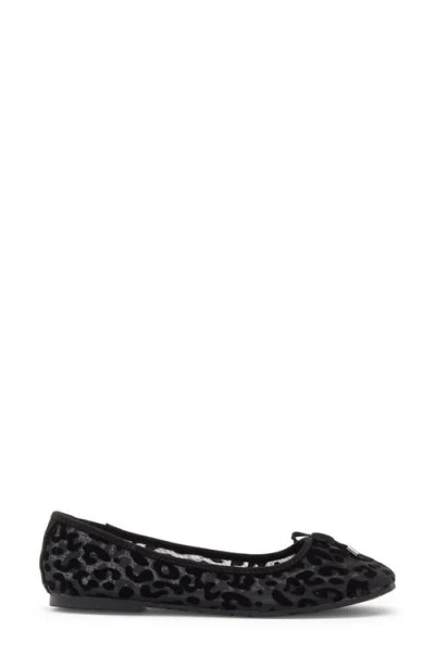 Reaction Kenneth Cole Elstree Ballet Flat In Black