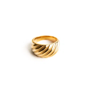 Superdivajewellery Women's Sera Gold Croissant Ring In Gold