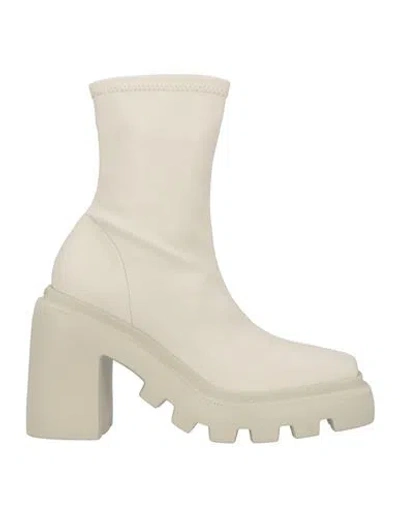 Vic Matie Boots White In White