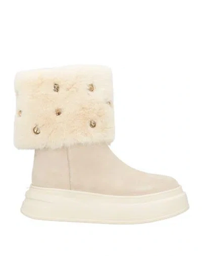 Tosca Blu Studio Woman Ankle Boots Off White Size 8 Leather, Textile Fibers In White