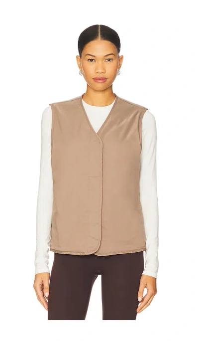 Varley Lori Reversible Gilet In White