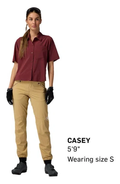 Backcountry Slickrock Short-sleeve Button-up Jersey In Burgundy