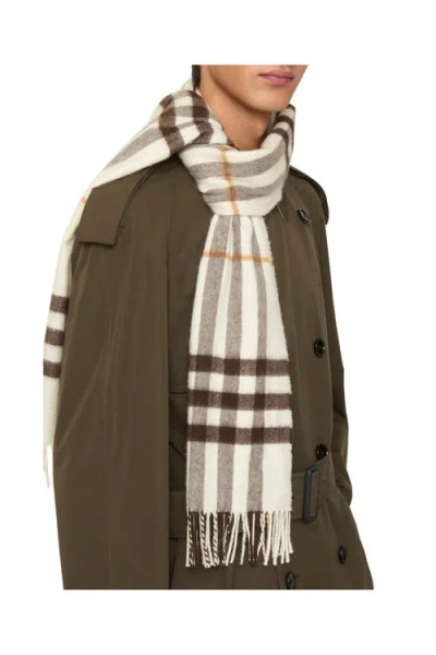 Burberry White Giant Check Cashmere Scarf In Neutral