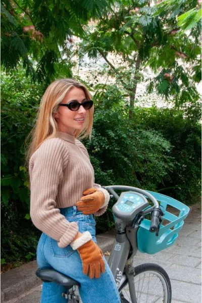 Agnelle Denise Double Face Fingerless Lambskin Glove In Brown