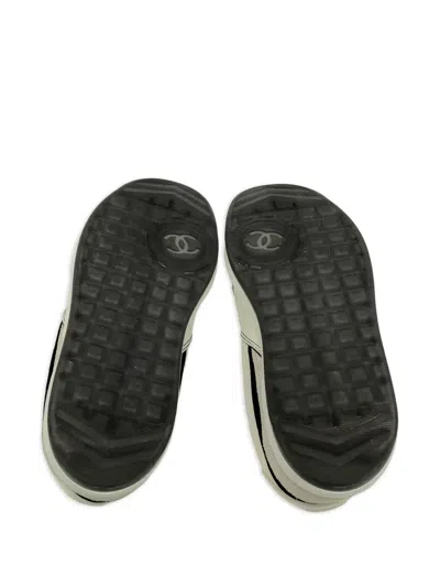 Pre-owned Chanel Quilted Leather Sneakers In White