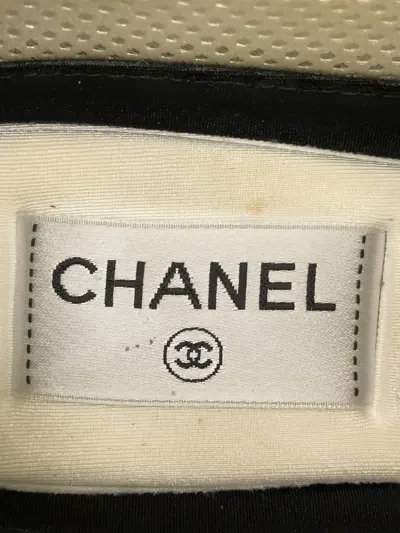 Pre-owned Chanel Quilted Leather Sneakers In White