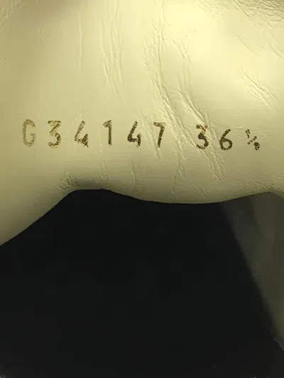 Pre-owned Chanel Resort-print Sneakers In White