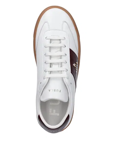 皮质拼接运动鞋