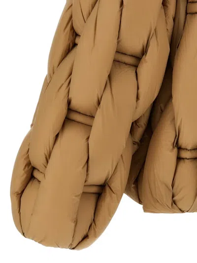 3D 麻辫蓬松羽绒夹克