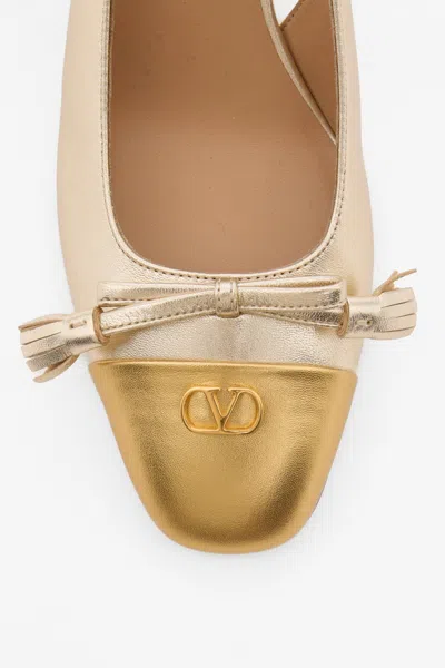 Valentino Signature Pumps With Block Heel And Tassel In Brown