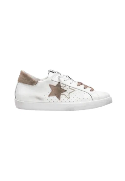 2 Star Prime Star Lace-up Sneakers In White