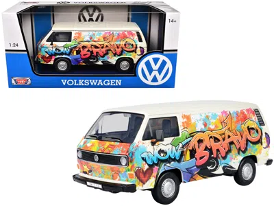 Motormax Volkswagen Type 2 (t3) Van White Metallic With Graffiti Graphics 1/24 Diecast Model Car By  In Multi