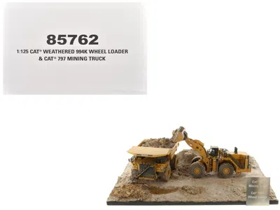 Diecast Masters Cat Caterpillar 994k Wheel Loader And 797 Mining Truck Yellow (weathered) Set Of 2 Pieces "weathered In Multi