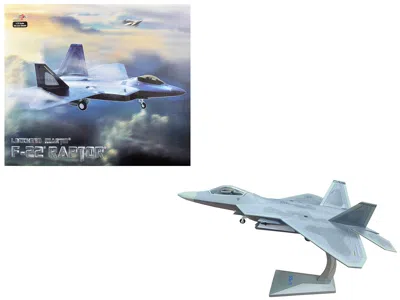 Air Force 1 Lockheed Martin F-22 Raptor Stealth Aircraft "325th Fw 43rd Fs Hornets" United States /72 In Blue