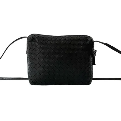 Pre-owned Bottega Veneta Black Leather Pochette Shoulder Bag ()