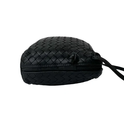 Pre-owned Bottega Veneta Black Leather Pochette Shoulder Bag ()