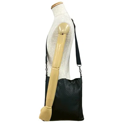 Pre-owned Bottega Veneta Black Leather Pochette Shoulder Bag ()