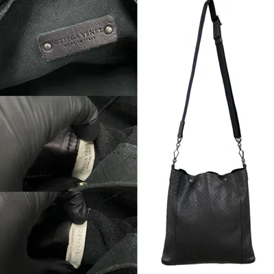 Pre-owned Bottega Veneta Black Leather Pochette Shoulder Bag ()
