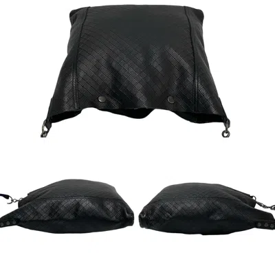 Pre-owned Bottega Veneta Black Leather Pochette Shoulder Bag ()