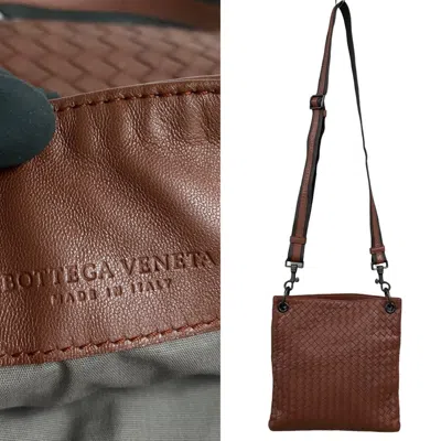Pre-owned Bottega Veneta Brown Leather Pochette Shoulder Bag ()