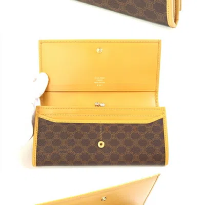 Pre-owned Celine Macadam Beige Dark Brown Yellow Pvc Leather Long Wallet (bi-fold) ()