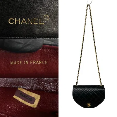 Pre-owned Chanel Black Leather Pochette Shoulder Bag ()