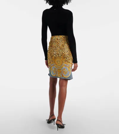 Versace Skirt Cheetah Foulard On Responsible Heavy Viscose Liquid Jersey In Yellow