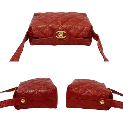 Pre-owned Chanel Red Color Grained Calfskin Pochette Shoulder Bag ()