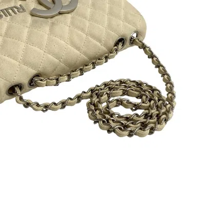 Pre-owned Chanel White Canvas Shoulder Bag ()