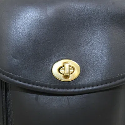 Pre-owned Coach Black Leather Pochette Shoulder Bag ()