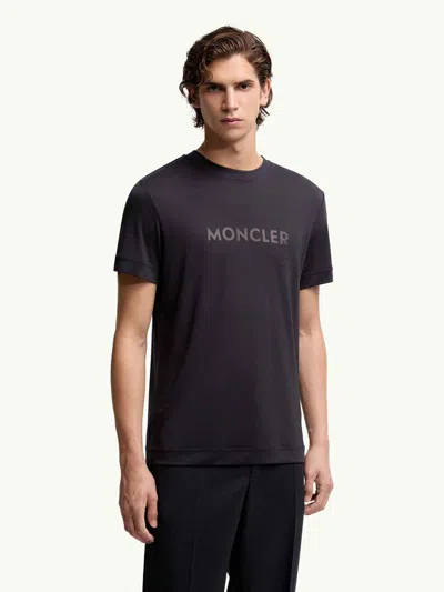 Moncler Logo Crewneck T-shirt In Gray